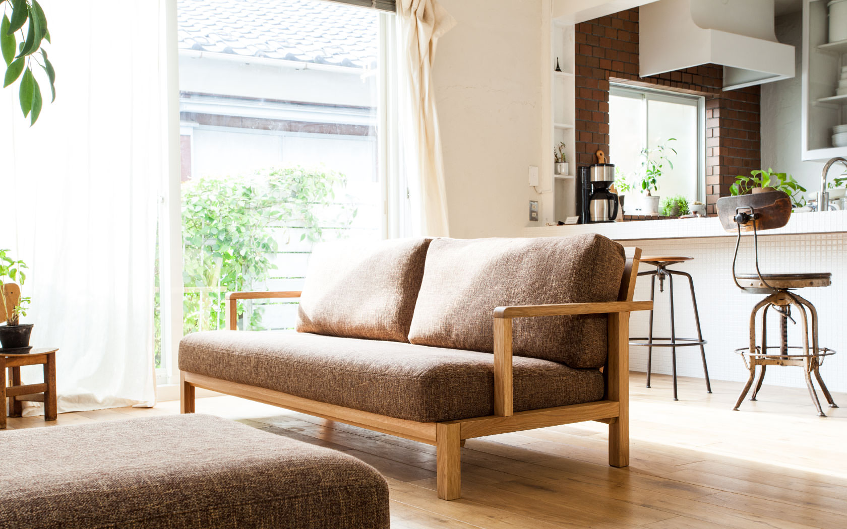 オーク無垢材木フレームの格子の美しいデザインソファ Strand ストランド ソファ専門店flannel Sofa